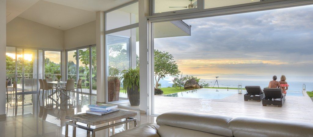 Dominical: Dominical: