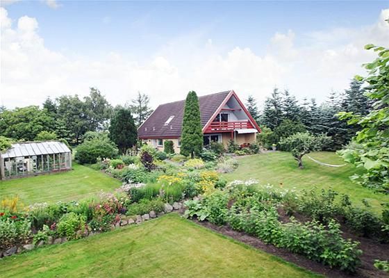 Østbirk: Ydingvej 9 8752 Østbirk Østbirk: Ydingvej 9 8752 Østbirk