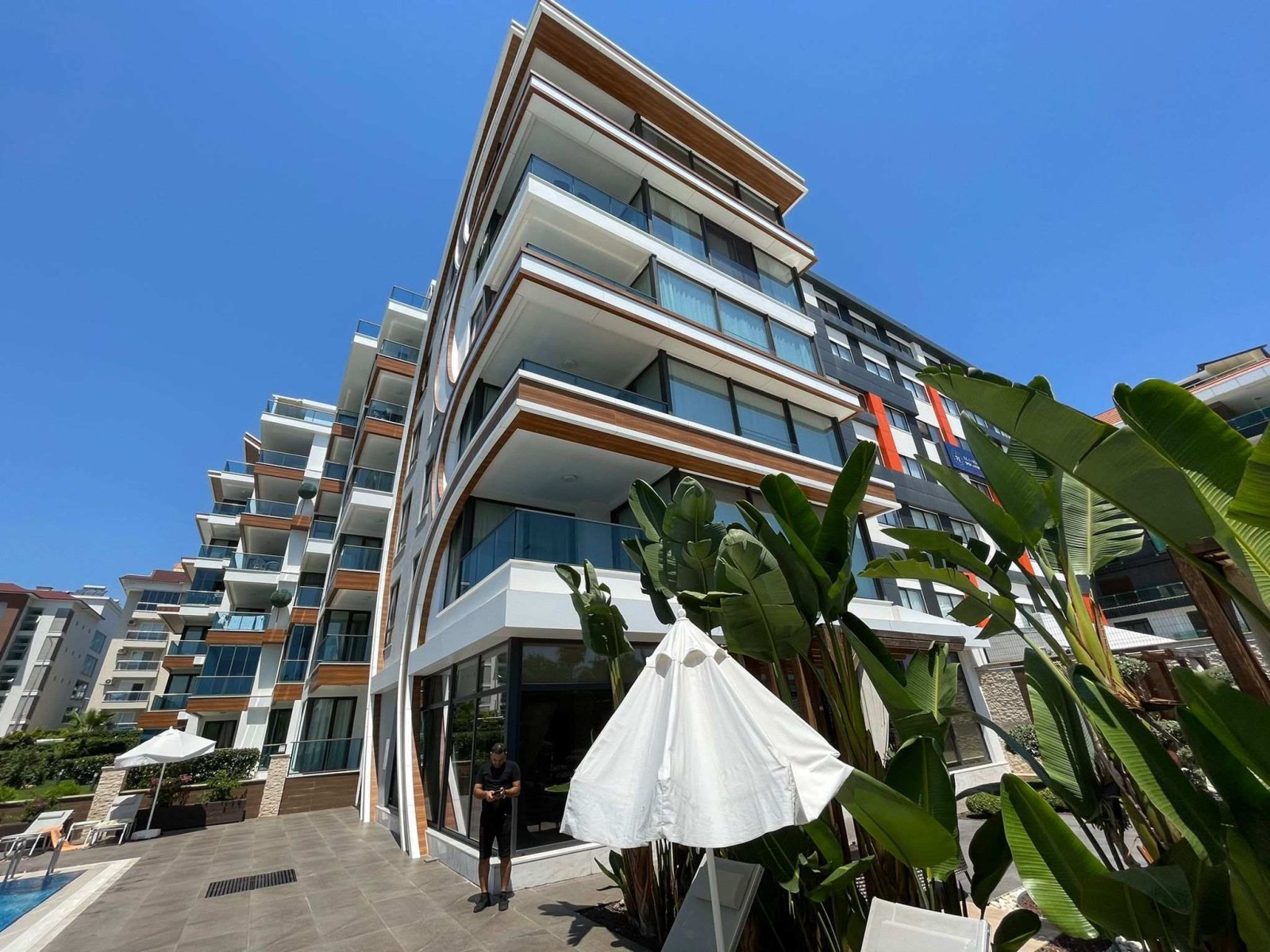 Alanya Kestel: Alanya Kestel’de Denize Sıfır 1+1 Satılık Daire! 