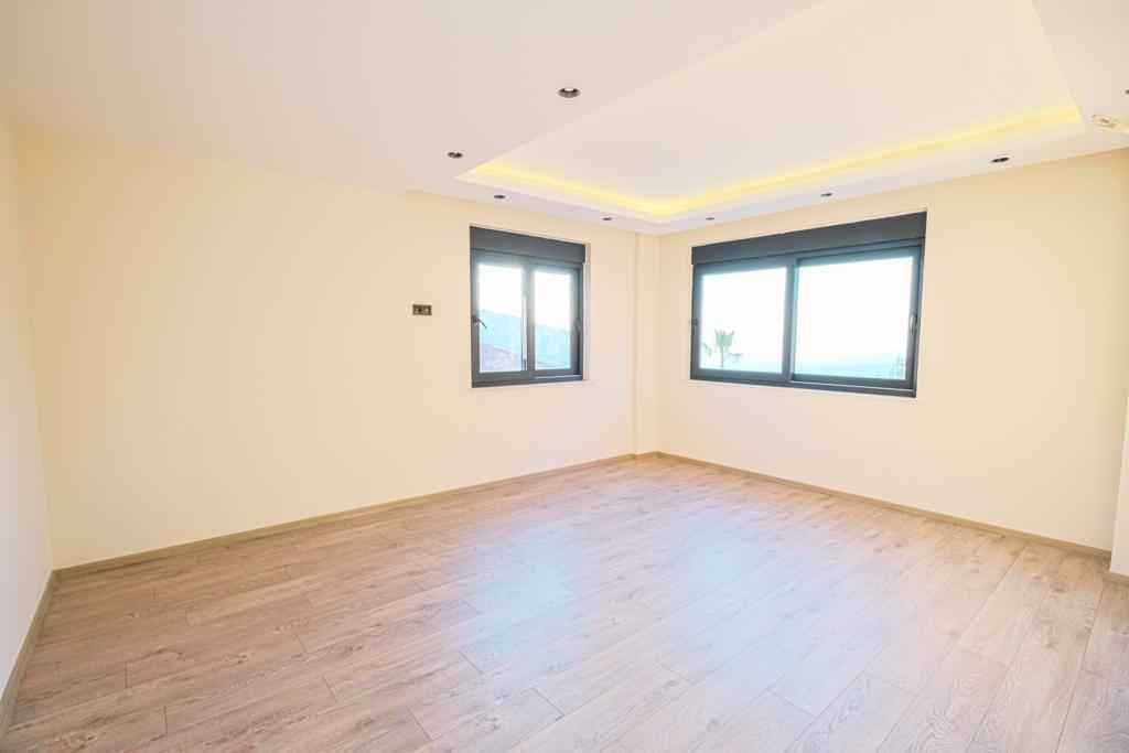 Villa mit Pool in Alanya  04