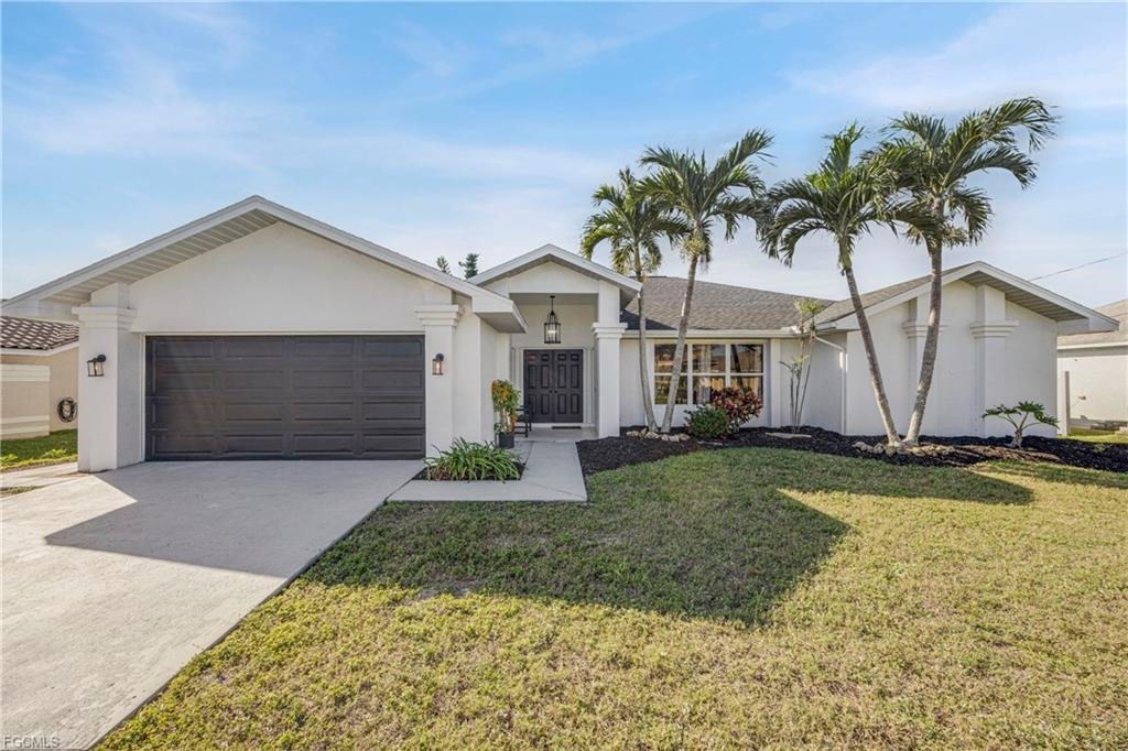 SW 53rd Lane, Cape Coral, FL: Cape Coral güney cepheli havuzlu yenilenmiş ev satılık – 4+1 SW 53rd Lane, Cape Coral, FL: Cape Coral güney cepheli havuzlu yenilenmiş ev satılık – 4+1