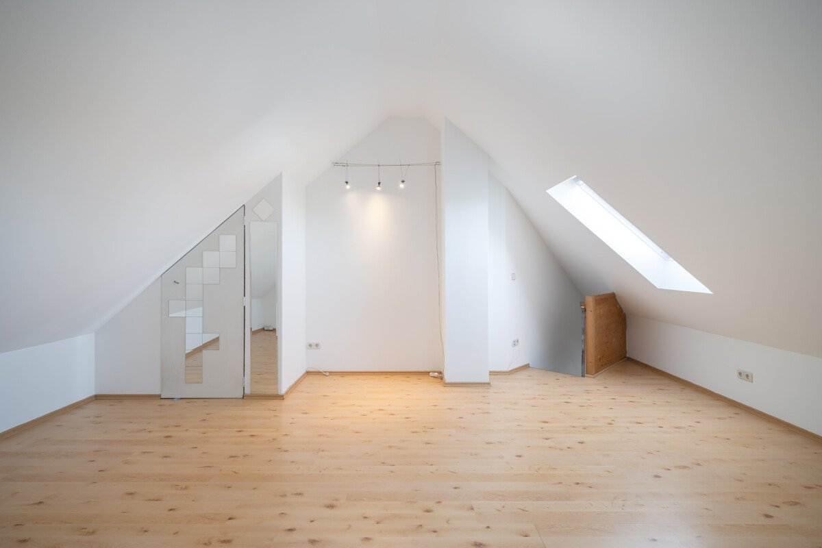 2. Ebene Schlaf-Arbeitsraum 